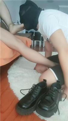 rhslpe0tya5.jpg