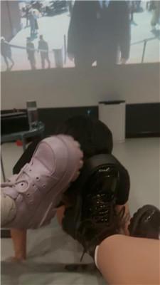 rui5vvrnb0s.jpg