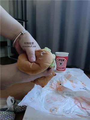 0fnj2t5xsbq.jpg