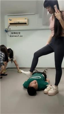 2kitigpnwsl.jpg