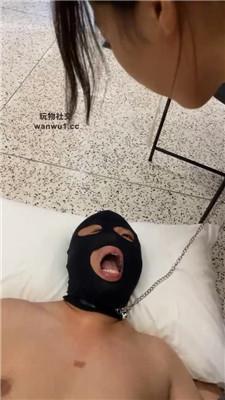 xzzd4uumrwg.jpg