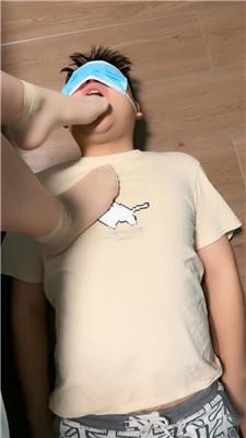 p0nkydmcn55.jpg