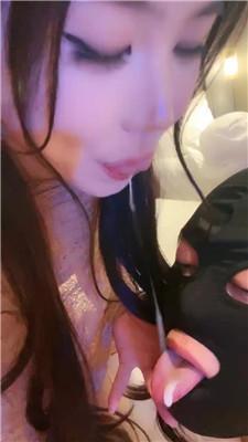 jczsl02hlxk.jpg