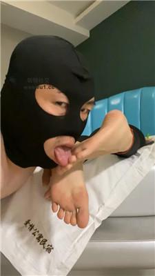 thko32j51gc.jpg