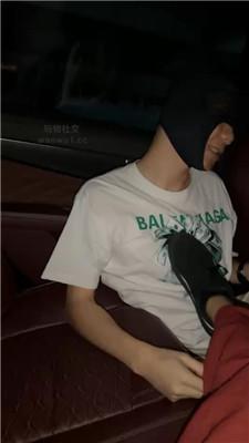 kw14lqemutq.jpg
