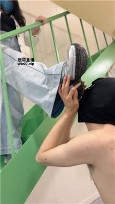 m2xls4d22hz.jpg