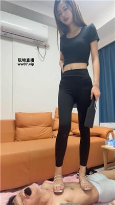 lqyrv1e1swl.jpg