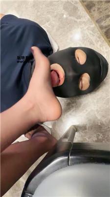 uocex0bjfgq.jpg