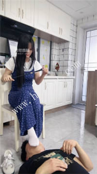152350scc2hn0sbh8j05d4.jpg