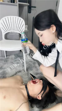 152915de4nrhn9v44sx6h4.jpg