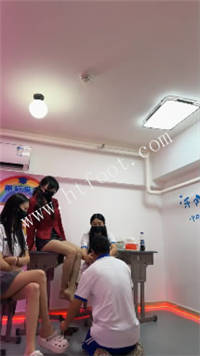 153717dtcmcmrkl9rizmmm.jpg