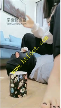 TL25733 妮蔻】碾压狗头踩手舔鞋腿绞踩面包61分钟