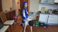 17945【冷依】空姐家暴女佣