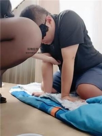 【调教视频】【上海学生主】骑狗背/黑丝脚踩/坐脸窒息/揪耳朵【双视角版】 bf44303