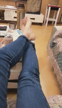TL1381 莱莱女王 亮亮我的玉足 0305