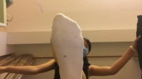 891 婧児小主S091 语言戏谑邪恶POV巨人姐姐的臭棉袜折磨 让姐姐高兴的话可以不踩死你