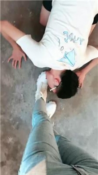 【调教视频】【紫烟】商场楼道脏鞋蹂躏前男友 JS240925-8