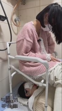 【精神小妹】五一最新双女神挑战黄金狗