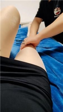 【调教视频】【圈养】恋肉丝美腿的光头狗 JS240928-6