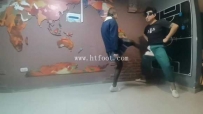 32606  六人金玉破裂踢裆