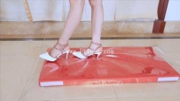 34942  〖H.P.L栖心之栈〗—芷晴白高跟踩垫子