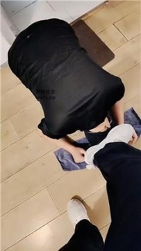 【调教视频】【上海汤圆】贱狗就是要跪着吃食物 JS241012-1