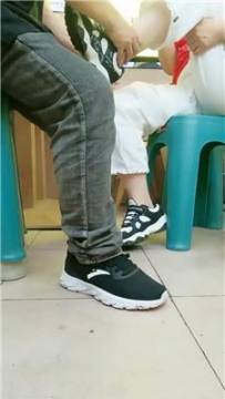 【调教视频】【乐爷】店里运动鞋白棉袜虐员工 JS240924-7