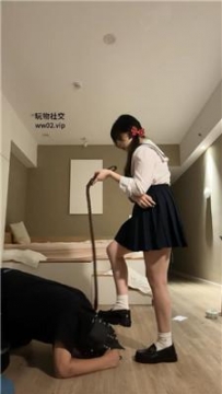 【调教视频】【酱葱】皮鞋白袜踩虐/坐脸窒息/碾压踩喂食 bf45135
