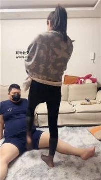 【调教视频】【埋汰】高贵少妇-黑丝骑马踩虐 bf45163