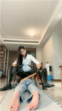 【调教视频】【爱丽丝】白袜长靴踩虐/sp专场 bf44310