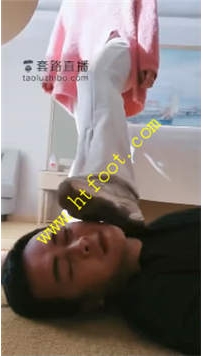 TL25820 妃妃】踩踏圣水舔鞋小贱39分钟