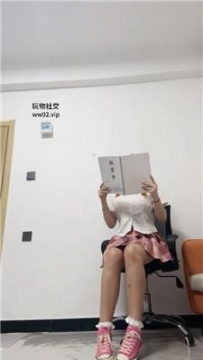 【调教视频】【雯雯】姐夫喜欢妹妹的棉袜-闻妹妹鞋袜内裤被羞辱 bf44832