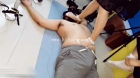 28063  婧意双S皮靴白丝玻璃袜+丝袜踩踏窒息 女行刑官处决教学踩杀