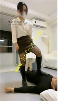 TL25489 晚晚】全体重踩踏做脸59分钟