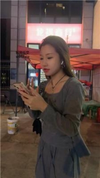 【调教视频】【素人挖掘机】逛街素人小姐姐-楼道踩踏虐待 bf45532