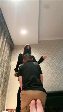 【调教视频】【十三姨】鞭打/抽耳光/手铐反绑掐乳/赏赐圣水 bf44254