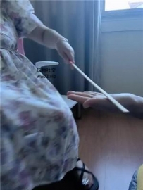 【调教视频】【拽拽】臭脚丫狂舔/sp-打手心 JS240913-5