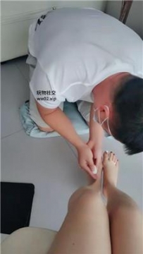【调教视频】【糟糕糕】玉足喂酸奶/高跟踩踏 JS241025-23