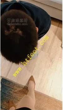 TL25535 芒果】继母的儿子闻我的鞋子32分钟