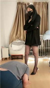 【调教视频】【然然而】舔内裤舔马桶/黑丝高跟踩虐 bf44816