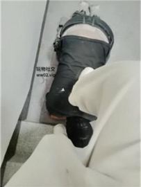 【调教视频】【李老师】小白鞋踩虐/楼道遛狗羞辱 JS240915-36
