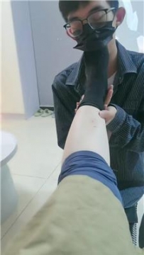 【调教视频】【甜音骑士】清理皮鞋黑棉袜/骑狗脖/物化脚垫 JS240909-7