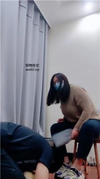 【调教视频】【拽拽】运动后棉袜脚气味辱 JS241105-17